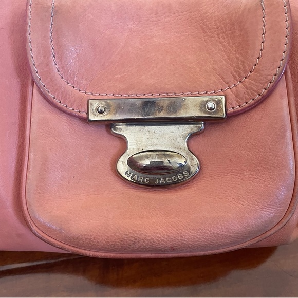 Women MArc Jacobs purse - Picture 9 of 13